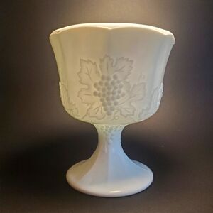 Indiana Glass Vintage White Milk Glass Pedestal Bowl Vase Compote Harvest Grape